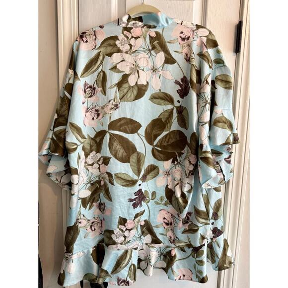 Victoria’s Secret Here Comes the Bride Floral Kimono Robe XS - Picture 6 of 7